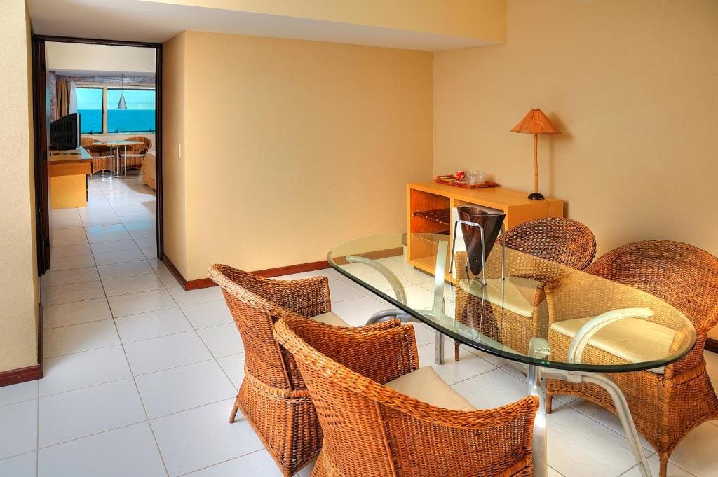 suite premium plus suite frente para o mar no ritz lagoa da anta 5
